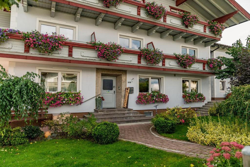 Appartements-Pension Lindenheim Schladming Extérieur photo